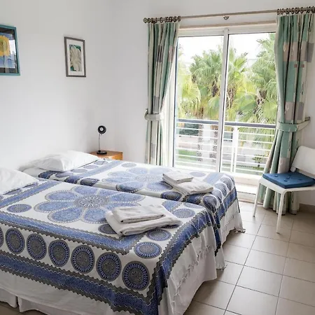 Top-floor Marina Club 2 Bed Apartment Lagos