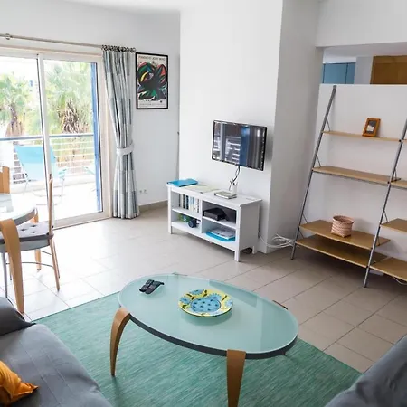 Top-floor Marina Club 2 Bed Апартаменты *