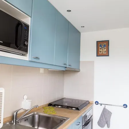 Top-floor Marina Club 2 Bed *