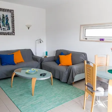 Top-floor Marina Club 2 Bed *