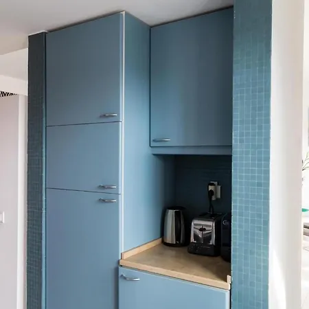 Top-floor Marina Club 2 Bed